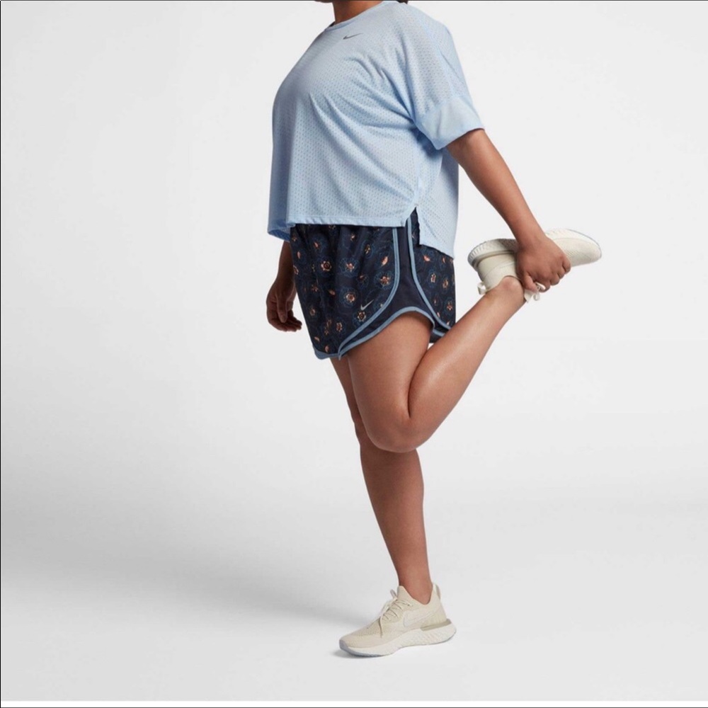 Nike Dri-Fit Shorts - Picture 2 of 6